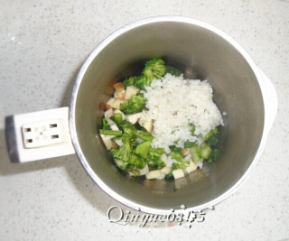 Broccoli Cheese Ejiao Soup recipe