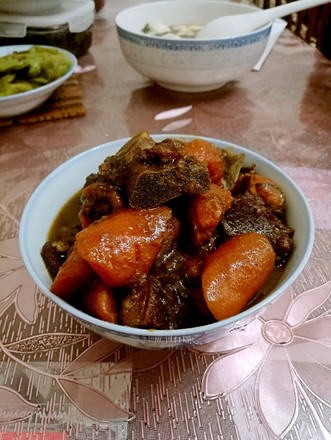 Lamb Chops Stewed with Carrots