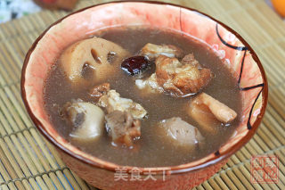 Lotus Root Pork Bone Soup recipe