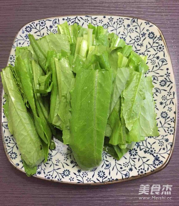 Lettuce with Tempeh and Dace in Oil recipe