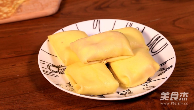 A Delicious Dessert that You Can Make with A Pan—mango Pancake recipe