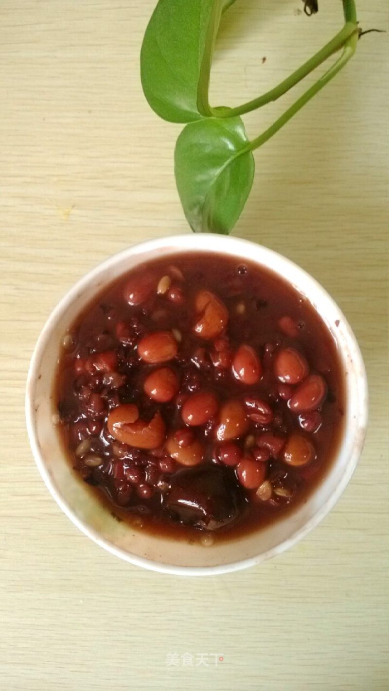 A Bowl of Health Porridge Every Day-chinese Wolfberry, Red Beans, Peanuts, Oats and Red Dates Porridge recipe