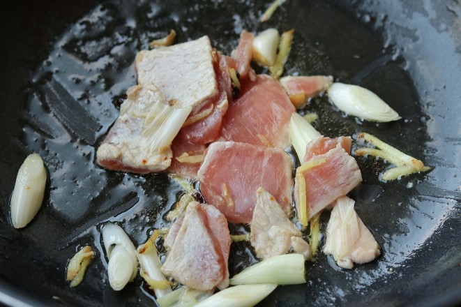 Stir-fried Pork with Mushrooms recipe