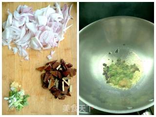 Stir-fried Onion and Beans recipe