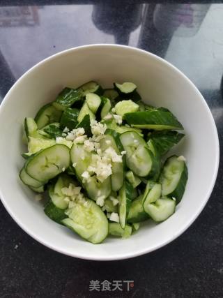 "cold Salad" Cucumber and Peanuts recipe