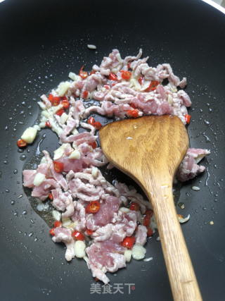 Stir-fried Shredded Pork with Cloud Ears recipe