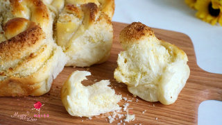 Coconut Flower-shaped Small Meal Bun recipe