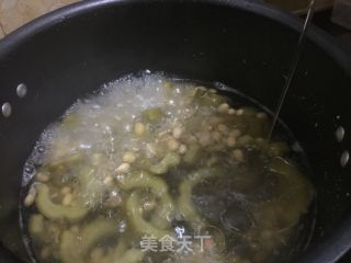 Bitter Gourd Braised Soybeans recipe