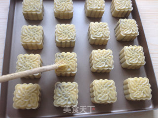 Cantonese Red Bean Paste Mooncake recipe