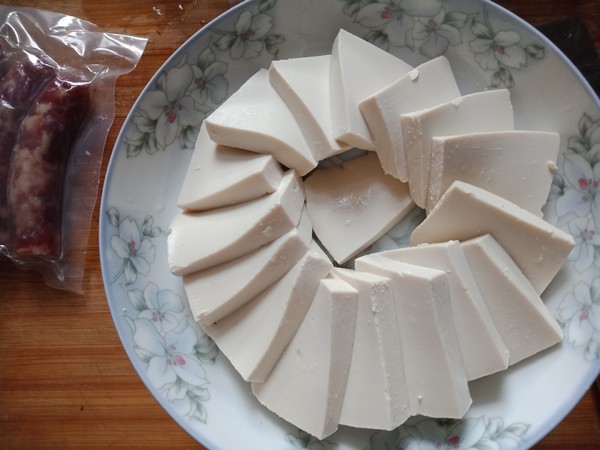 Steamed Tofu with Chinese Sausage recipe
