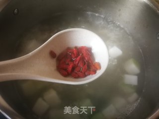 Radish, Wolfberry and Oxtail Soup recipe