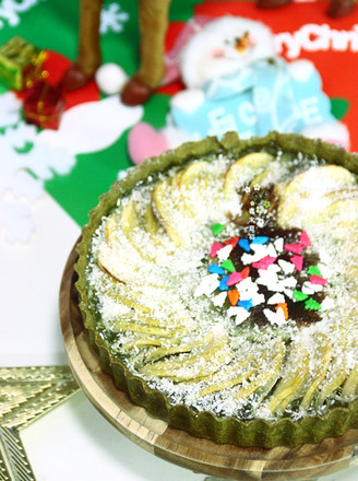 Christmas Style Matcha Coconut Apple Pie recipe