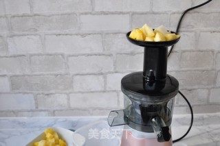 Pineapple Pear Juice recipe