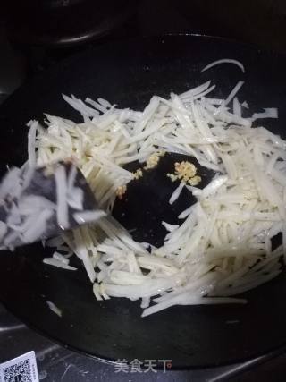 Stir-fried Lotus Root with Tomatoes recipe