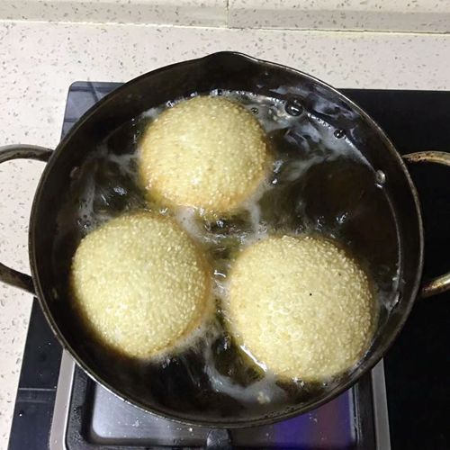 Fried Sesame Red Bean Cake recipe