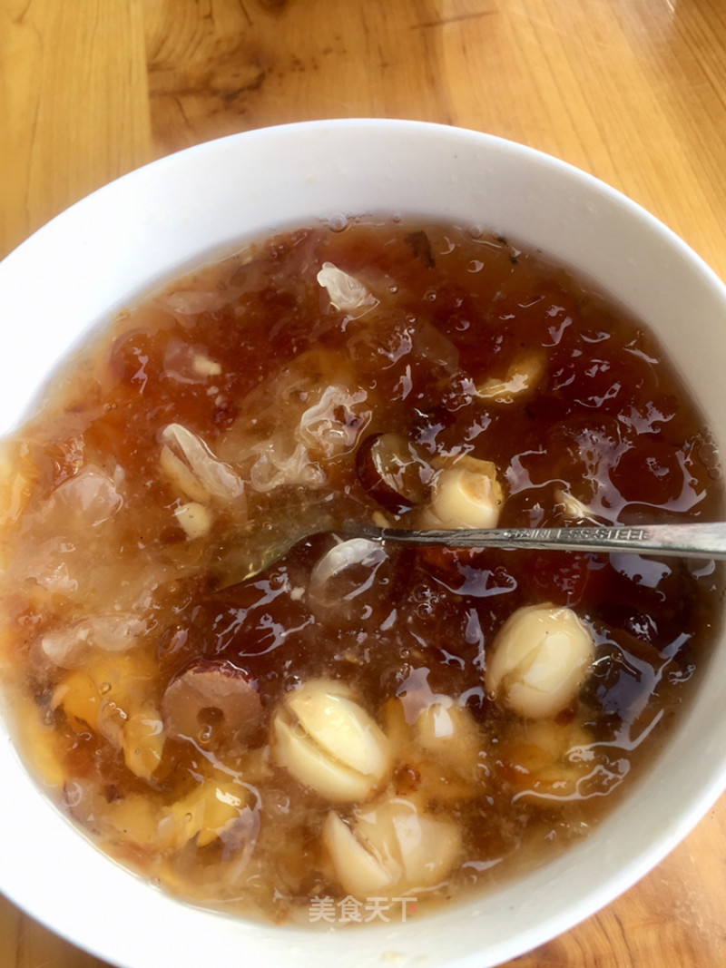 Tremella Lotus Seed Soup recipe
