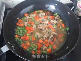 #信之美五常大米试吃#stewed Rice with Chicken Legs and Colorful Vegetables recipe