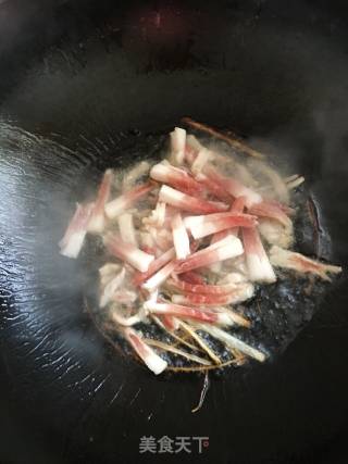 Stir-fried Shredded Kelp with Pork recipe