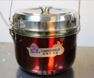 Make It in A Boiling Pot from The Fire---horseshoe Snow Pear and Tremella Soup (go to The Fire) recipe