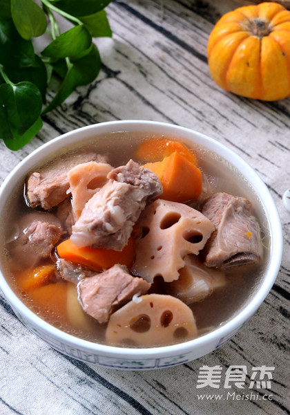Stewed Pork Ribs with Lotus Root and Carrots recipe
