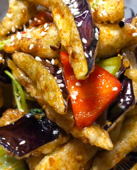 The Practice of Flavored Eggplant Crispy without Oil Absorption