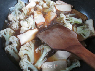 Fragrant Dried Cauliflower Boiled Wide Noodles recipe