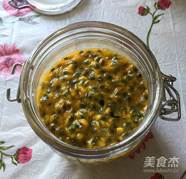 Rock Sugar Passion Fruit Honey recipe