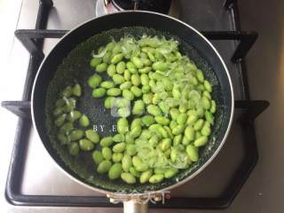Stir-fried Minced Pork with Edamame recipe