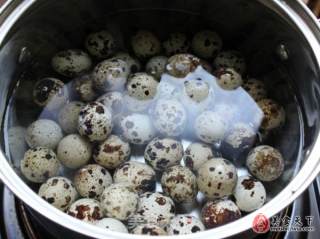 Marinated Quail Eggs recipe