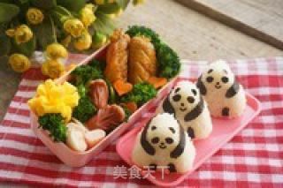 Panda Shaped Onigiri Bento recipe
