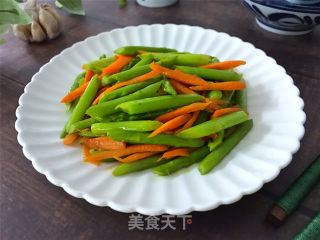 Stir-fried Asparagus with Carrots recipe