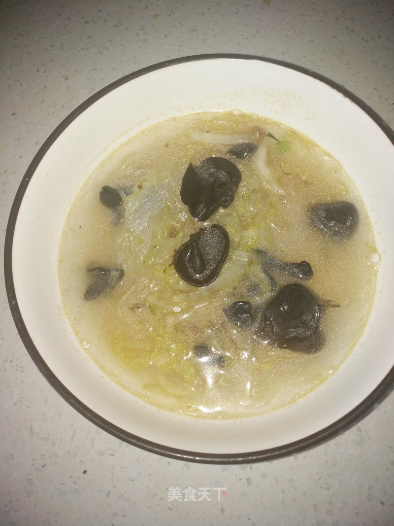 Cabbage Fungus Vermicelli Soup recipe