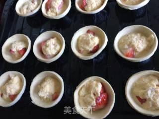 "oven Dish" Strawberry Egg Tart recipe