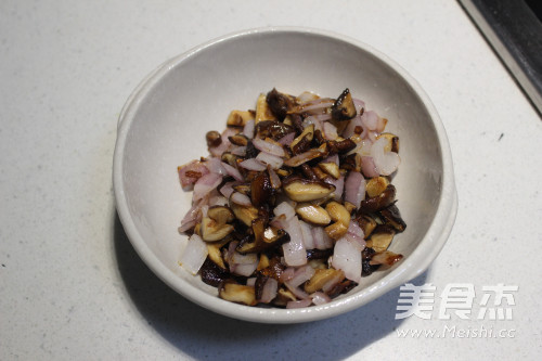 Meat-stuffed Mushroom Braised Pork Rice recipe