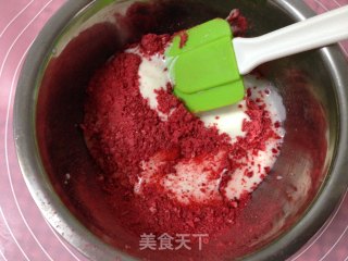 #四节baking Contest Cum是爱吃节#freeze-dried Strawberry Yogurt Mousse recipe