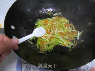 Seasonal Vegetable Soup with Pleurotus Mushroom, Long Liyu, and Fish for All Ages recipe