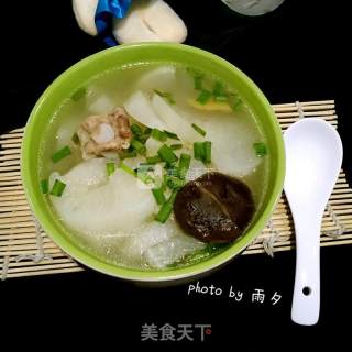 Radish Pork Ribs Soup recipe