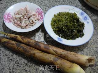 Stir-fried Leishan with Pork Belly recipe