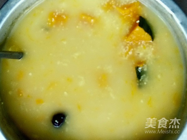 Lotus Seed Pumpkin Millet Congee recipe