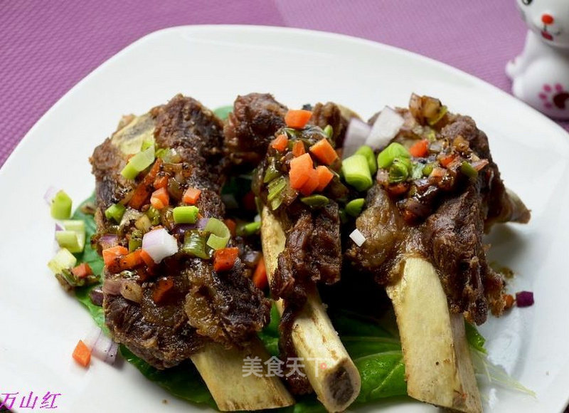 Short Ribs with Black Pepper Sauce