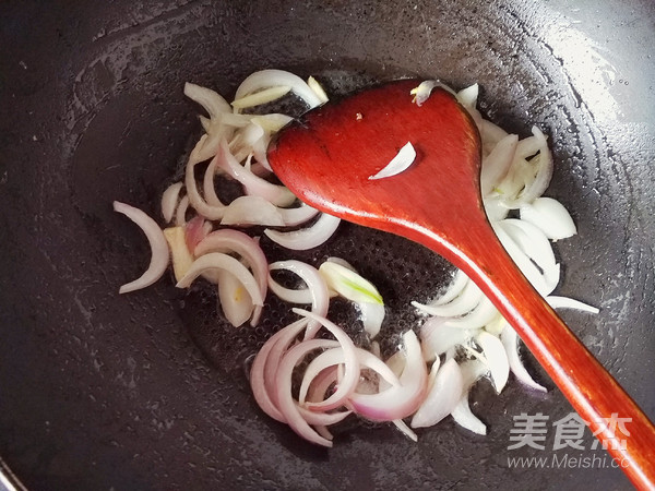 Fried Udon Noodles recipe