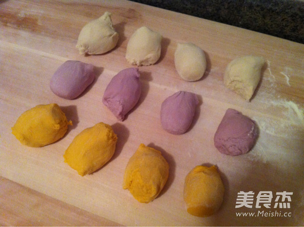 Three-color Flowering Steamed Buns recipe