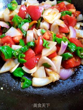 Stir-fried Onions with Green Peppers recipe