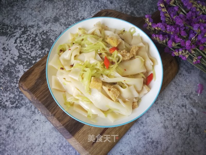 Lettuce Stir-fried Liangpi recipe