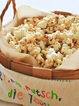 Homemade Caramel Popcorn recipe