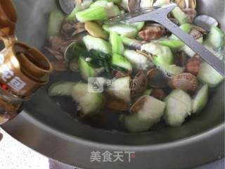 【luffa Clam Soup】 recipe