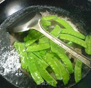 Fried Goose Gizzards with Snow Peas recipe