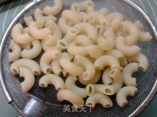 Macaroni with Korean Style Beef Sauce recipe