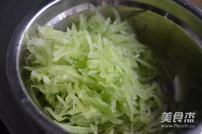 Lettuce Mixed with Egg recipe