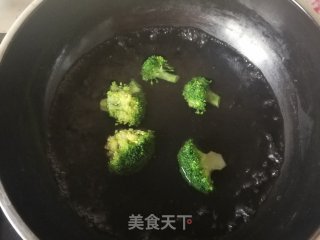 Broccoli Potato Black Pepper Steak recipe